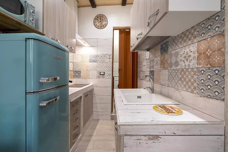 Apartment 'Dimora Donna Lucrezia' with Balcony and Air Conditioning