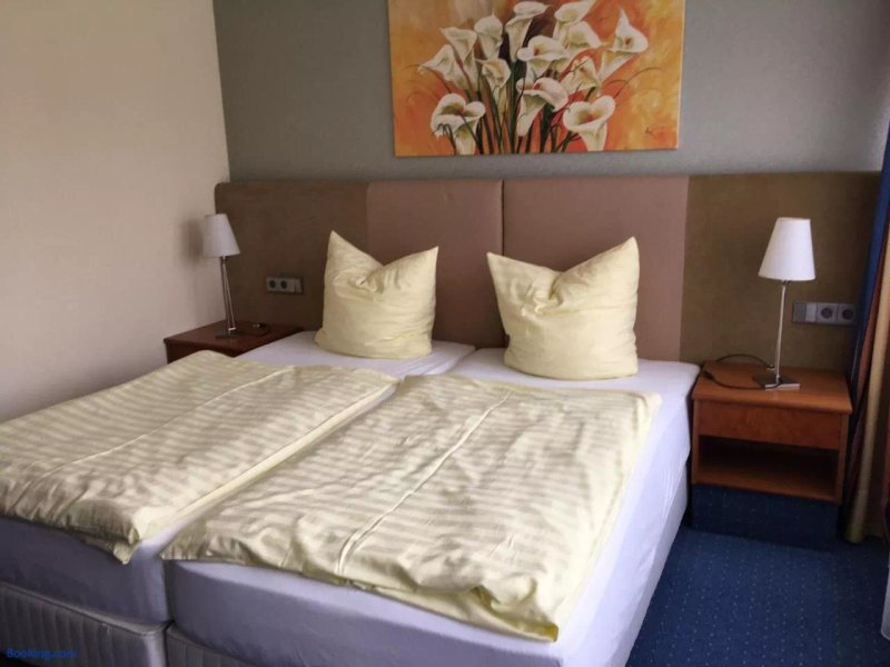 Motel Monteur