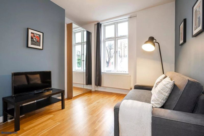 Apartments At Camden Square