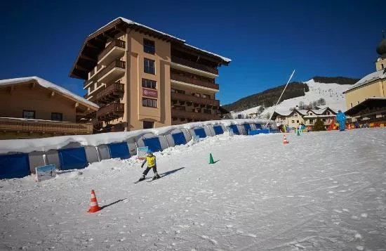 Snowacademy Saalbach - Skischool