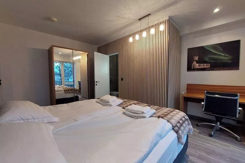 Luxury apartment in central Reykjavik 2 bedroom, 2 bathrooms keyless entry
