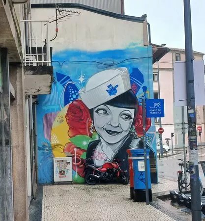 Mural "Woman With Roses"