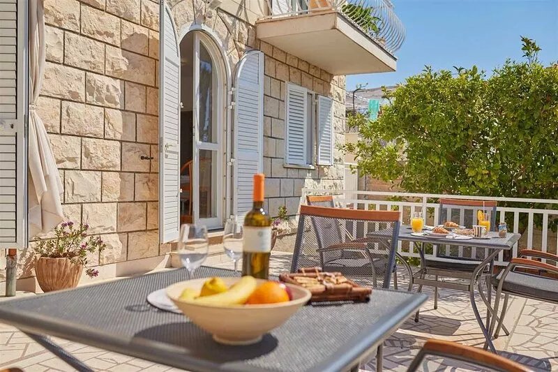3 Double room with balcony and sea view Villa Kate Dadić