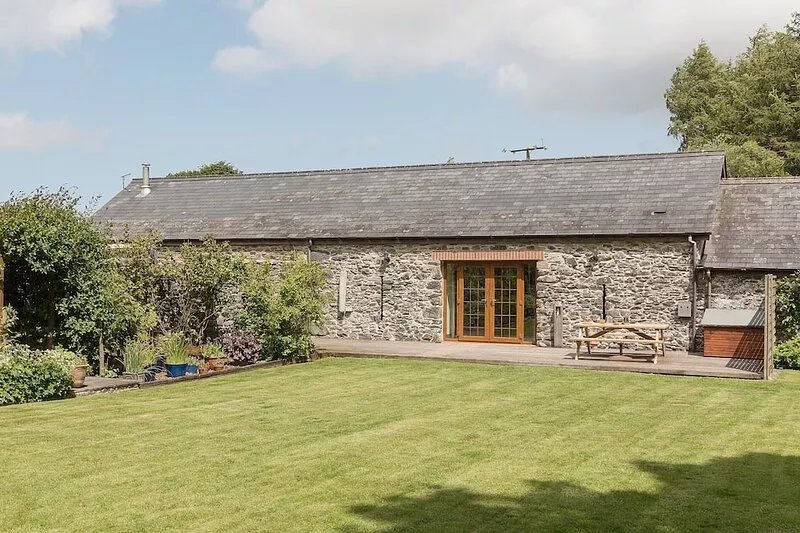 2 bedroom accommodation in Tregaron
