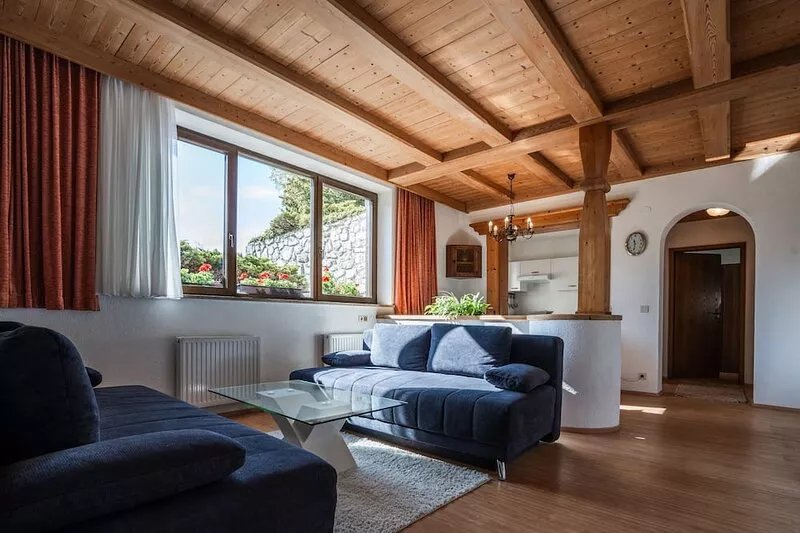 spacious apartment with nice view of the Tyrolean mountains