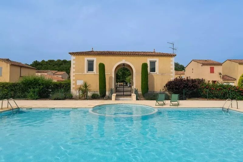 Maison,jardin, piscine, proche du mont ventoux