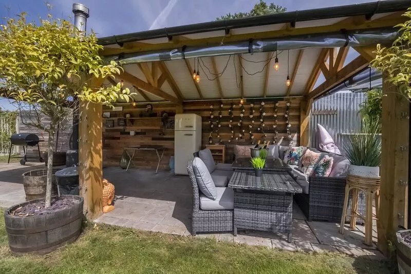 The Stables Luxury House! - sleeps 18 guests  in 7 bedrooms