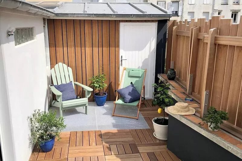 Charming house, center, 300 m beach, near train station