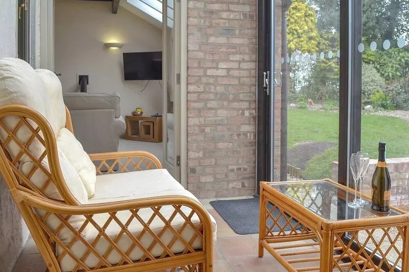 2 bedroom accommodation in Tibthorpe, near Driffield