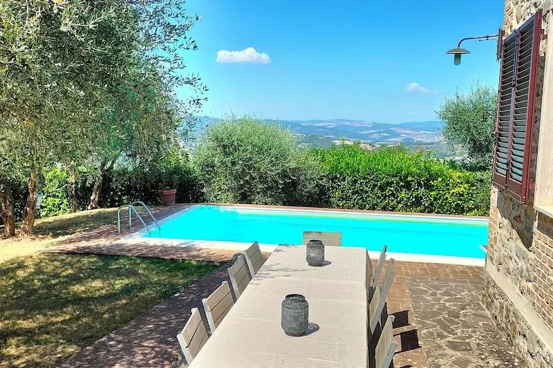 Cozy detached villa with private, scenic pool and garden