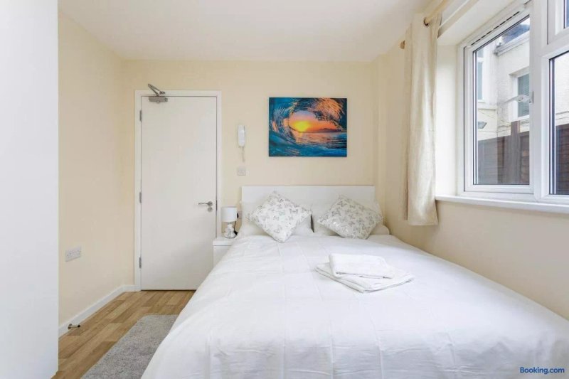 Blackberry Rooms