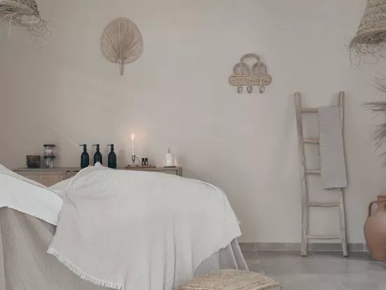 Naos Massage & Wellness Studio