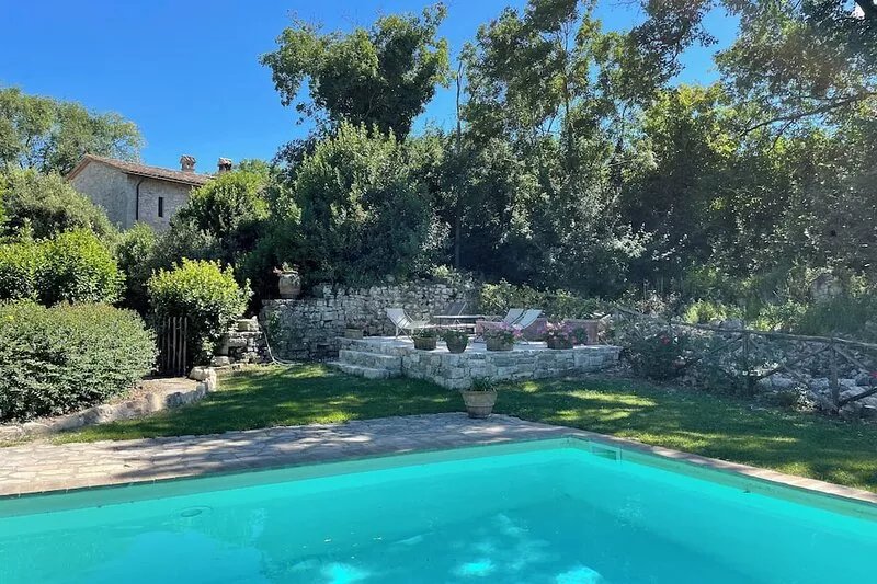 Stunning villa with landscaped gardens and unforgettable views near Todi