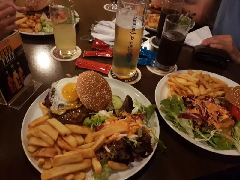 Crocodile Australien Sports Bar