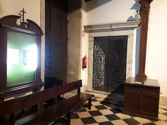 Igreja Paroquial De Leca Da Palmeira
