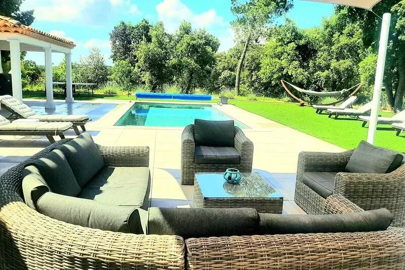Magnificent villa of 163 m2 with heated swimming pool, quiet and comfortable