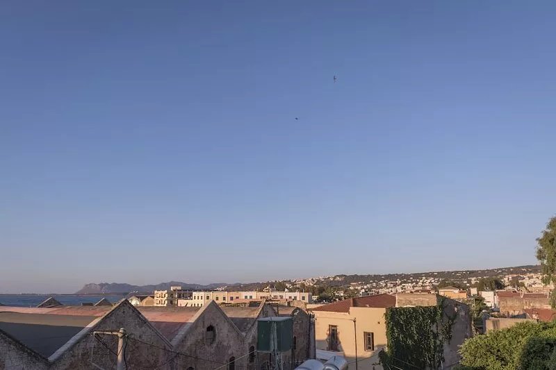 Akali Luxury House / Neoria Houses