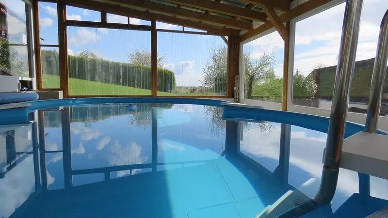 The house ( Fewo Hortensie ) with pool on the German Wine Route
