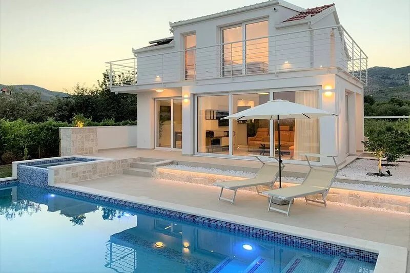 Holiday house Trogir NATURA with private swimming pool
