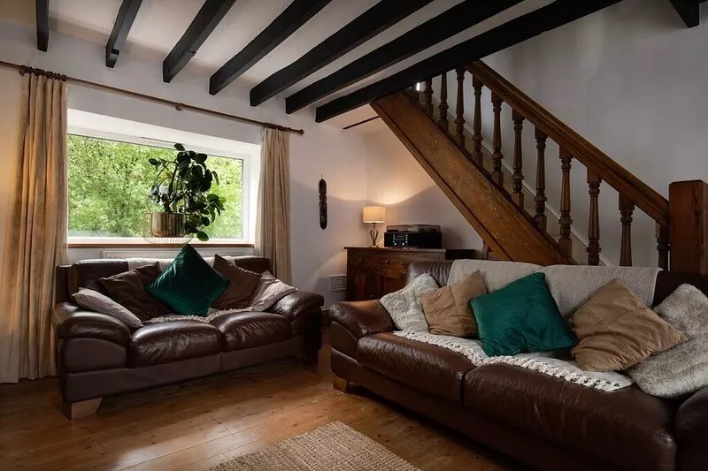Finest Retreats | Bron Elan