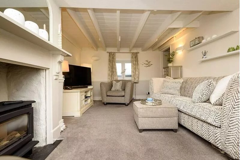 Beautiful 3 bedroom cottage in the heart of Looe