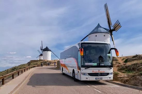 GRUPO FAJARDO Alquiler de autocares y microbuses
