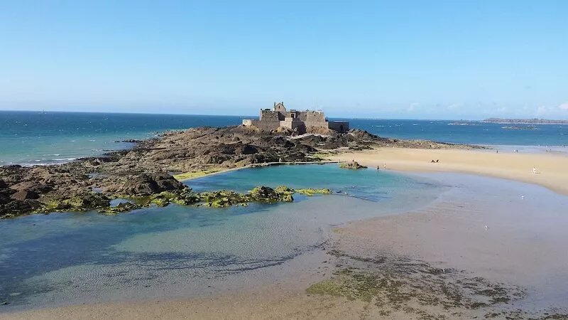 Sillon Beach, T2, 43 m², secure parking, wireless internet, Chq holiday