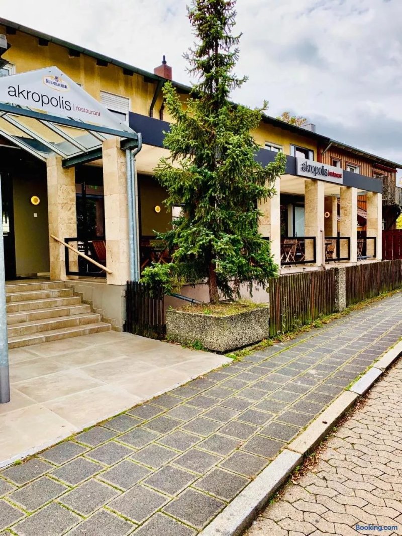 Akropolis Hotel