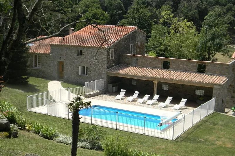 Typical Catalan farmhouse with a pool nearst in 150hectar of forest