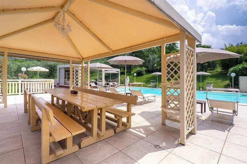 Villa with pool, Jacuzzi and SPA with 4 suites in Rimini
