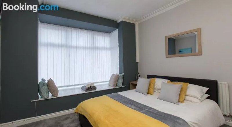 Town House @ Wistaston Road