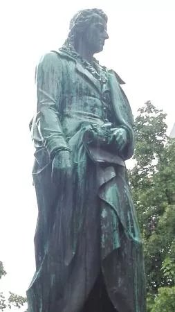 Schillerdenkmal
