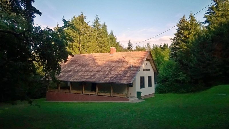 Tuplica Guesthouse