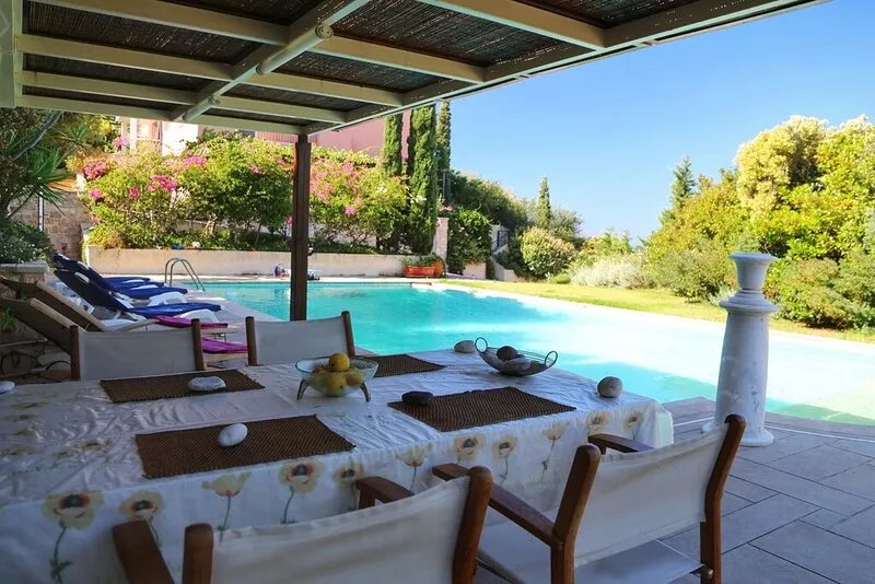 Beautiful Private Villa In Sounio