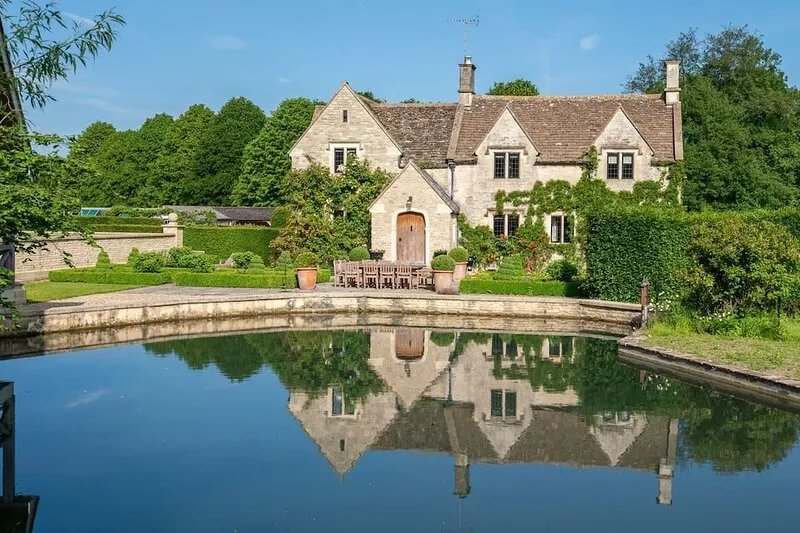 Grindstone Mill - sleeps 12 guests  in 6 bedrooms
