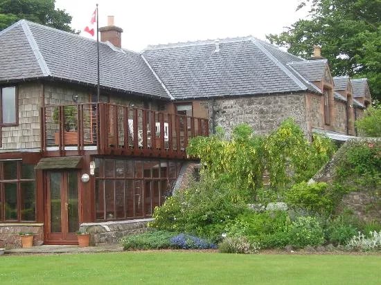 Gorno Grove House