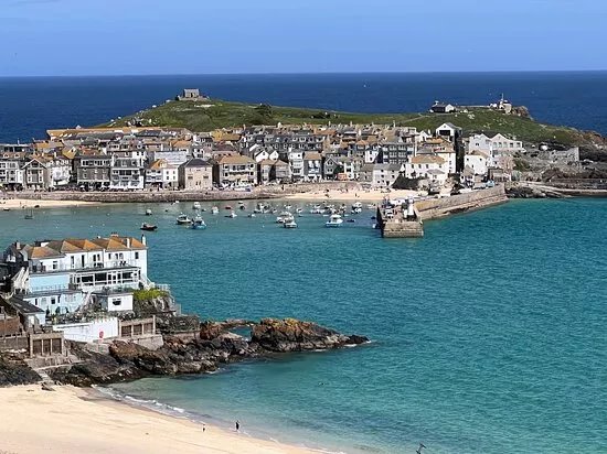 Carbis Bay to St Ives - Walk - South West Coast Path