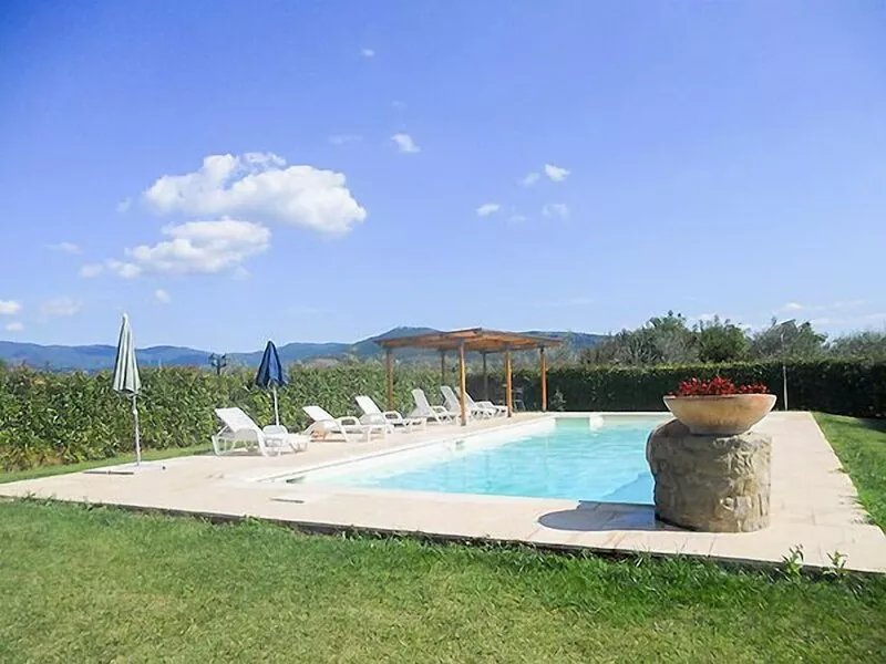 Casa Rina Cortona with large pool, large private terrace, beautiful views, WiFi