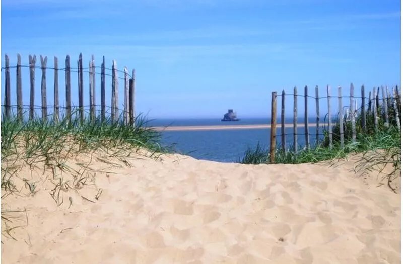3 bed dog friendly Beach House