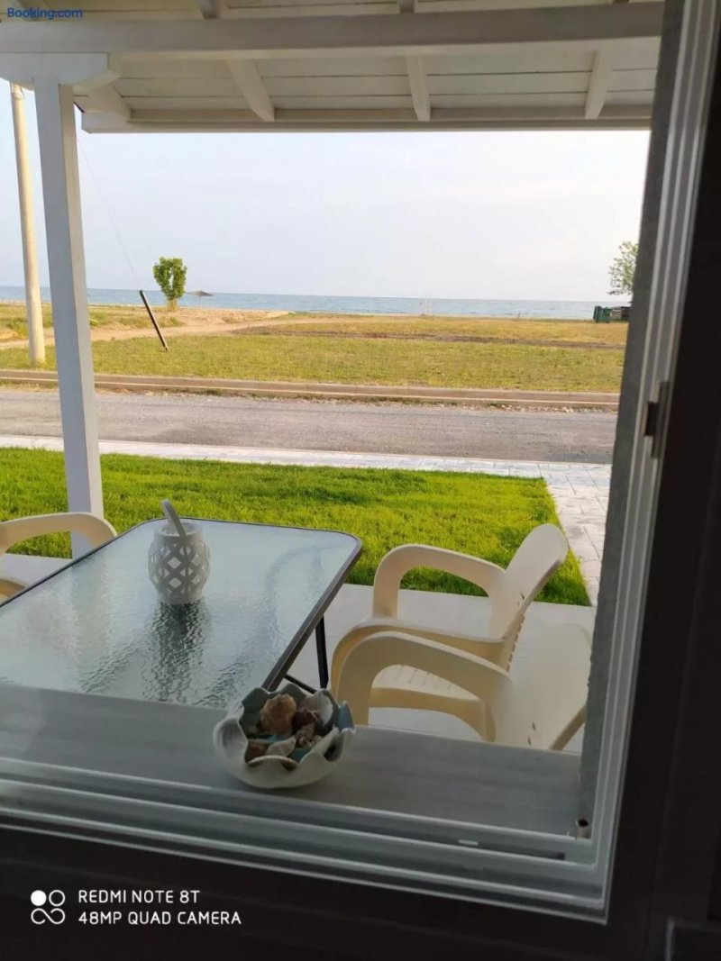 Onar by the sea