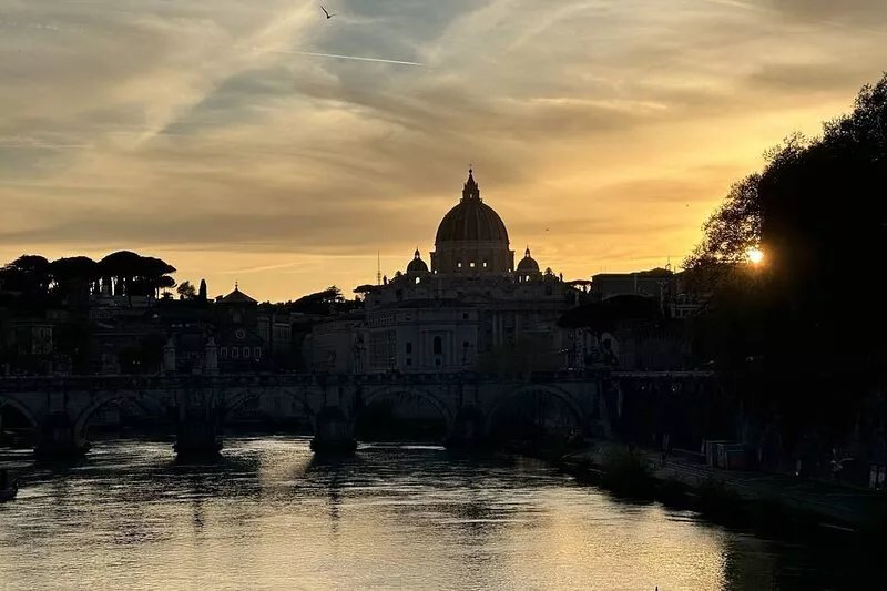 St.peter's Moon near St. Peter's Basilica and very close to the historic center