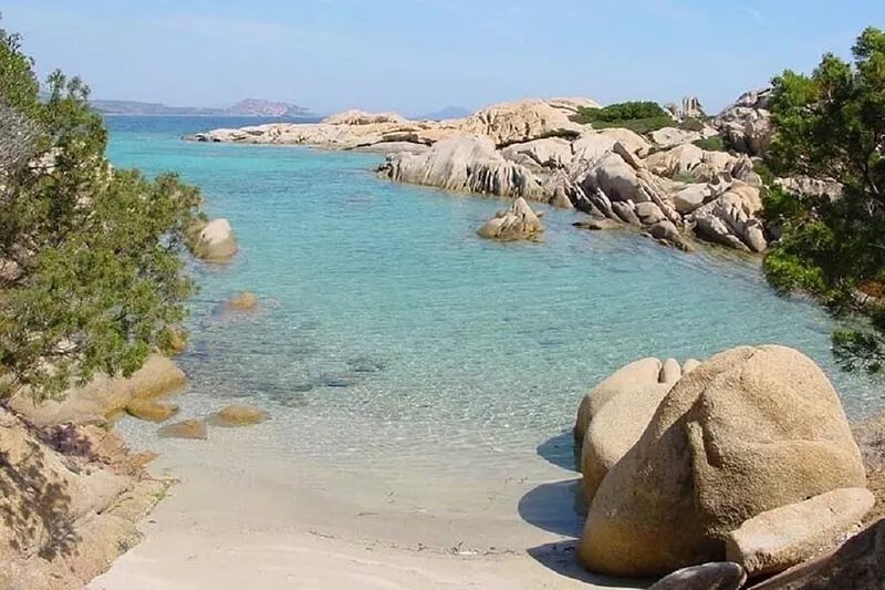 San Teodoro: 4/6-paikkainen Huvila Lähellä La Cintan Rantaa