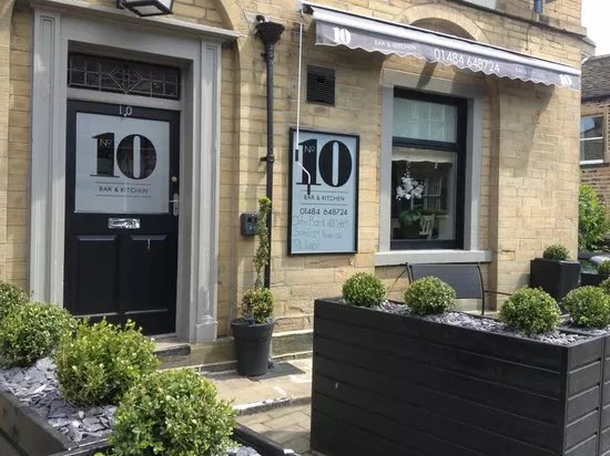 Bar 10