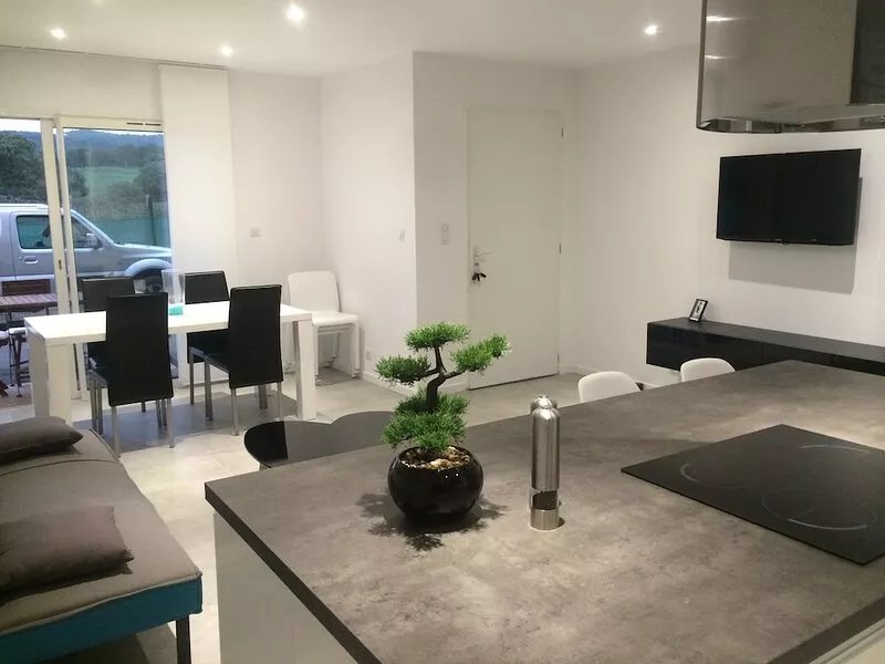 NEW APARTMENT AGOSTA PORTICCIO 100 M FROM THE BEACH