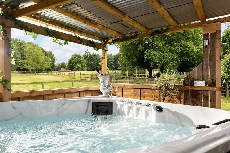 Hop Pickers Rural Retreats