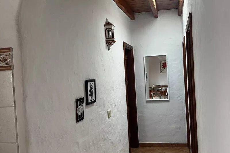 Wonderful views of the sea and the volcanoes. Casa Isabel