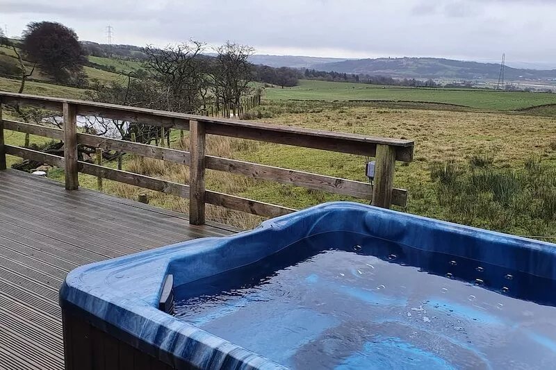 Tay Lodge 3 bedroom 2 bathroom with stunning views and hot tub