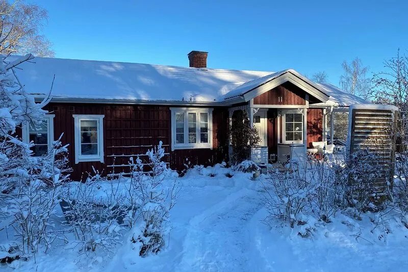 2 modern & cosy houses in Stockholm Archipelago 45 min. to Stockholm City.