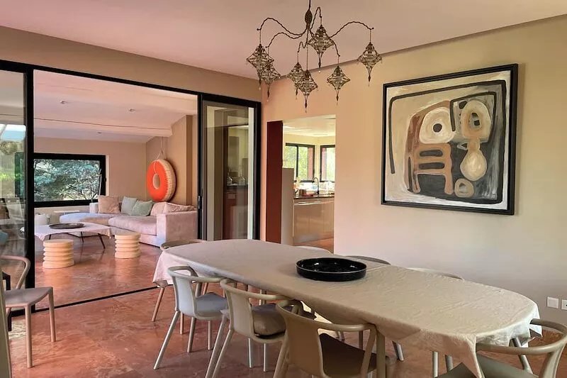 Sanary Portissol 8/10 persons 5 bedrooms Heated swimming pool Beach and port