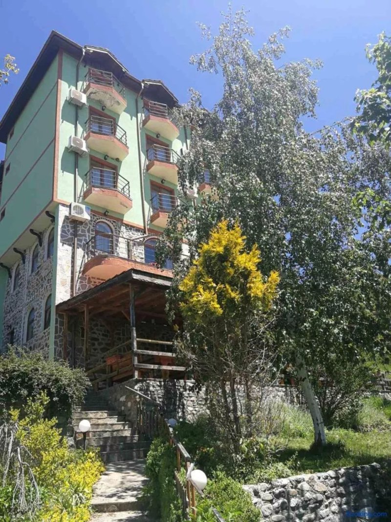 Hotel Varnentsi